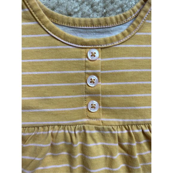 Baby Top - Picture 3 of 4